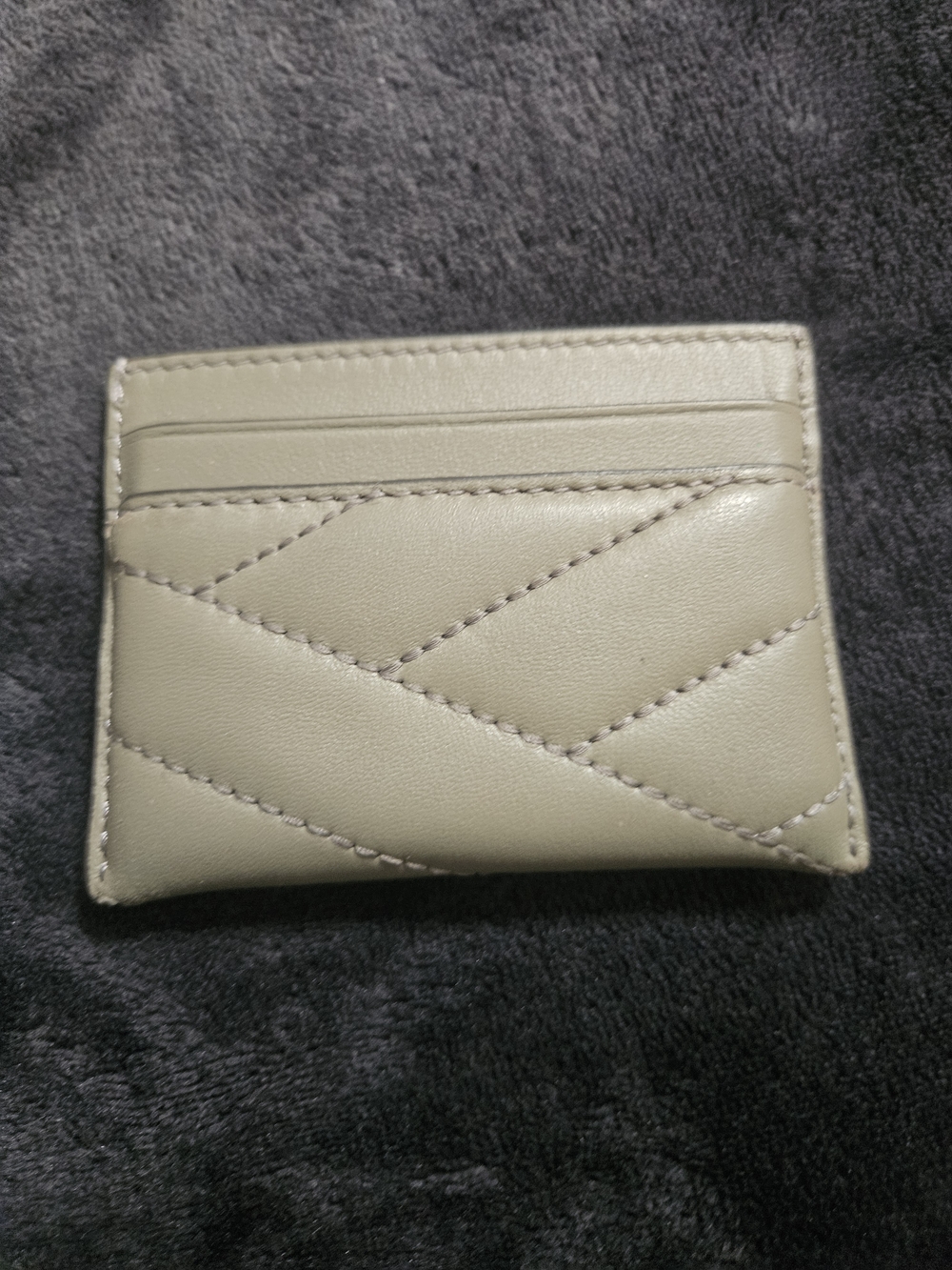 Tory Burch Quilted Leather Card Case in Grey with Gold Logo - Picture 3 of 4